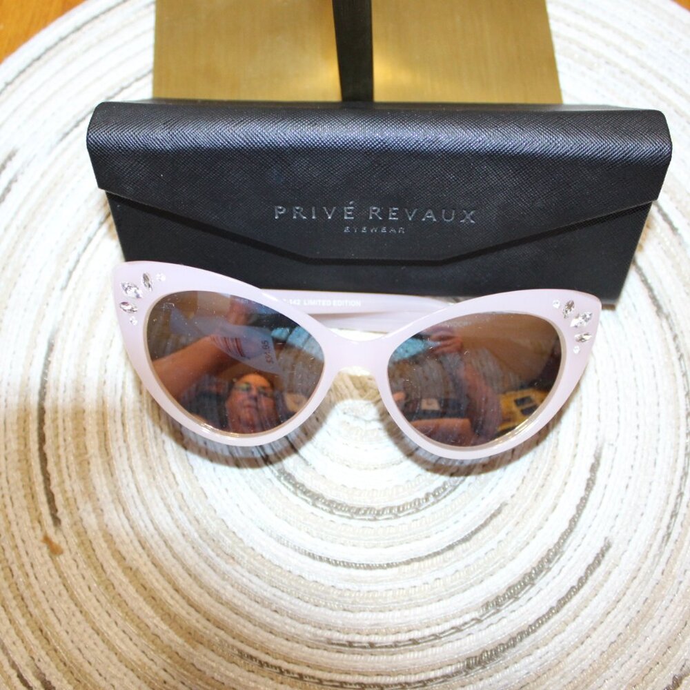 NWT Women's Prive Revaux cat eye sunglasses with bling RETRO, FABULOUS - Picture 8 of 10